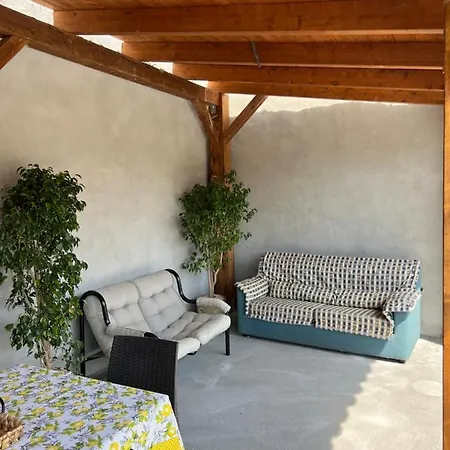 - Lo Stagnone Apartment